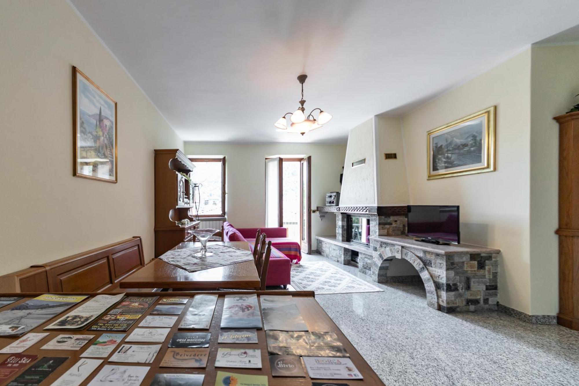 Appartamento Vista Grigna, Natura,Sport E Relax Primaluna Exteriör bild