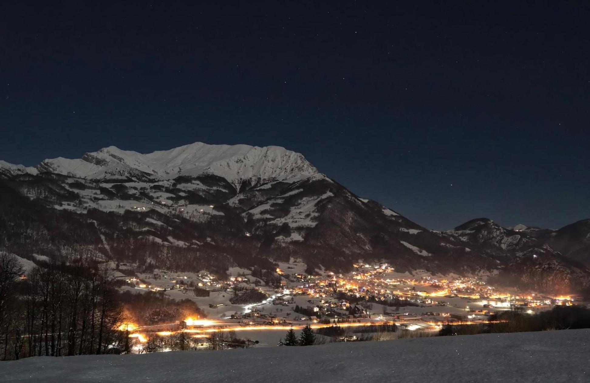 Appartamento Vista Grigna, Natura,Sport E Relax Primaluna Exteriör bild